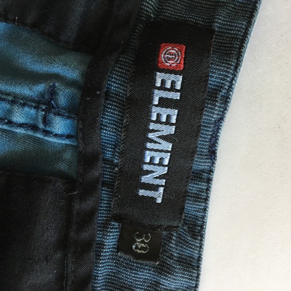 Blue Element Shorts (size 30) - Picture 4 of 4